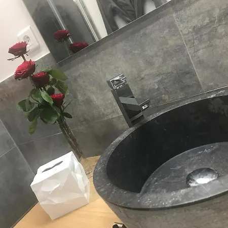 基拉韦厄别墅住宿加早餐酒店 4*